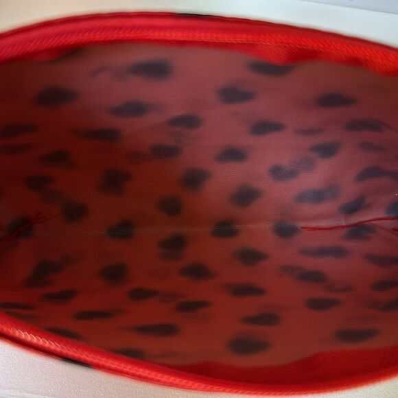 7 Travel Makeup Brushes in the Margot Case – Red with Black Hearts – New - Picture 8 of 9